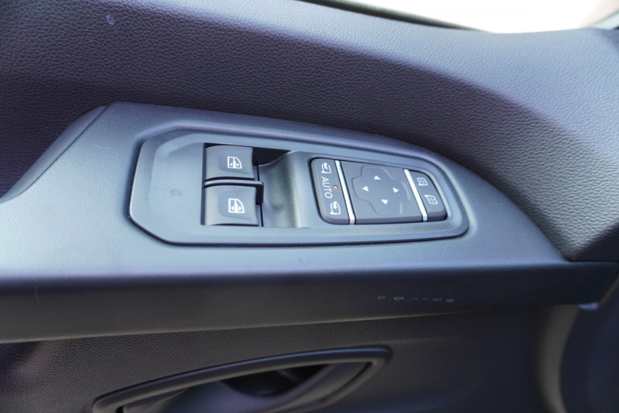 Renault Trafic 2.0 Blue dCi 130PK L2H1 Advance Schuifdeur links + rechts nr. V057 | Airco | Cruise | Navigatie | Camera