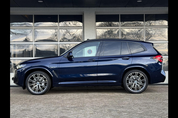BMW X3 xDrive30e M SPORT | PANORAMA | TREKHAAK | HEAD UP | 21" LM VELGEN | SIDE ASSIST |