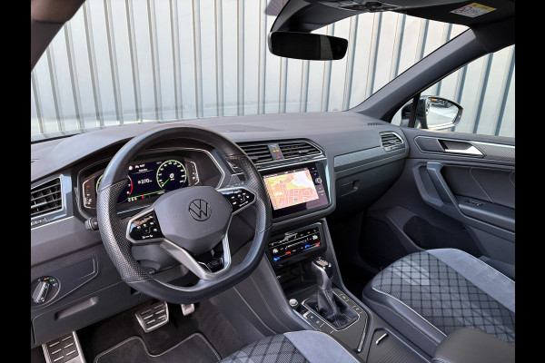 Volkswagen Tiguan 1.5 TSI R-Line Business+ | Keyless | Camera | Elk-A-klep | IQ light | Prijs Rijklaar!!