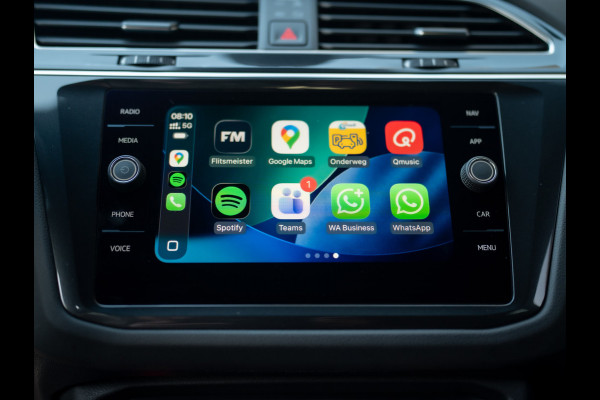 Volkswagen Tiguan 1.5 TSI R-Line Business+ | Keyless | Camera | Elk-A-klep | IQ light | Prijs Rijklaar!!