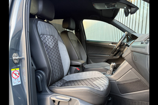 Volkswagen Tiguan 1.5 TSI R-Line Business+ | Keyless | Camera | Elk-A-klep | IQ light | Prijs Rijklaar!!