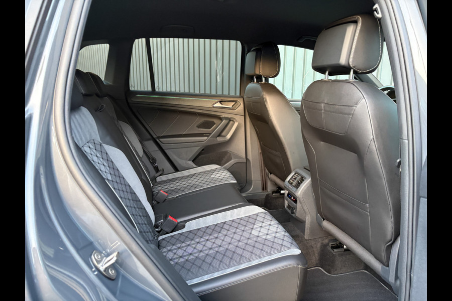Volkswagen Tiguan 1.5 TSI R-Line Business+ | Keyless | Camera | Elk-A-klep | IQ light | Prijs Rijklaar!!