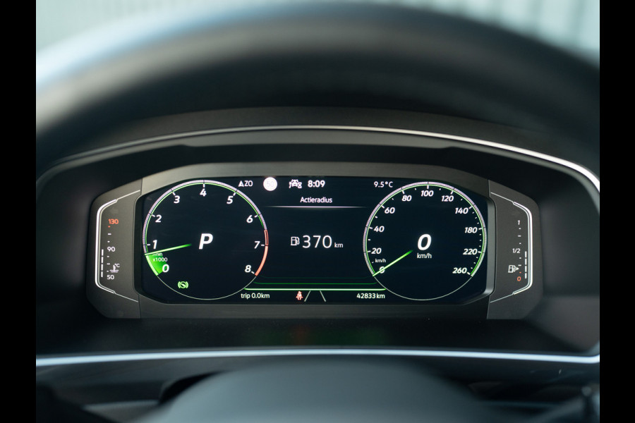 Volkswagen Tiguan 1.5 TSI R-Line Business+ | Keyless | Camera | Elk-A-klep | IQ light | Prijs Rijklaar!!