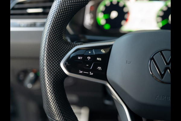 Volkswagen Tiguan 1.5 TSI R-Line Business+ | Keyless | Camera | Elk-A-klep | IQ light | Prijs Rijklaar!!