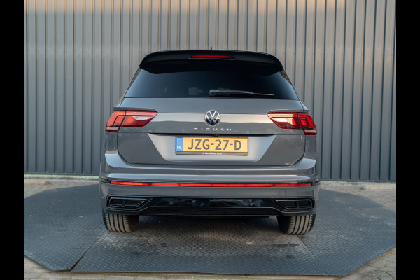 Volkswagen Tiguan 1.5 TSI R-Line Business+ | Keyless | Camera | Elk-A-klep | IQ light | Prijs Rijklaar!!