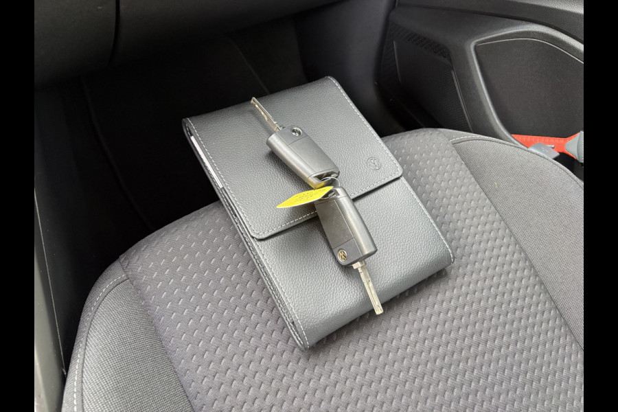 Volkswagen Polo 1.0 TSi 95pk Comfortline 5-drs. CAMERA/NAVI/CARPLAY/ADAPT.CRUISE/15INCH