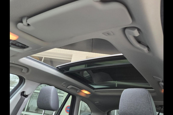 BMW X1 XDRIVE25E SPORT LINE | SPORTSTOELEN | PANORAMA | CAMERA | KEYLESS |