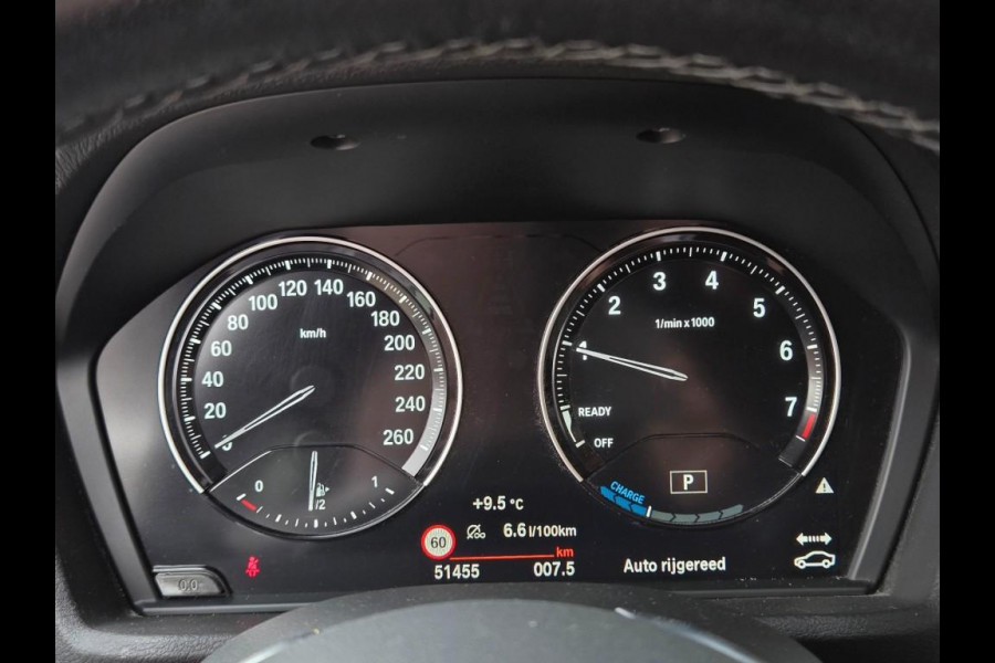 BMW X1 XDRIVE25E SPORT LINE | SPORTSTOELEN | PANORAMA | CAMERA | KEYLESS |