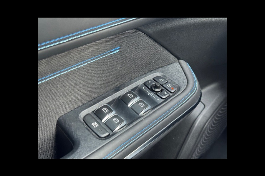 Lynk & Co 01 1.5 SOH 99,63% - Trekhaak - 360° - Panorama dak