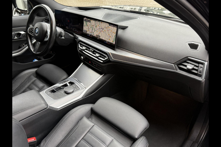 BMW 3 Serie Touring 330e M SPORT LCI | DRIVING PROFF. | TREKHAAK | CAMERA | LEDER |