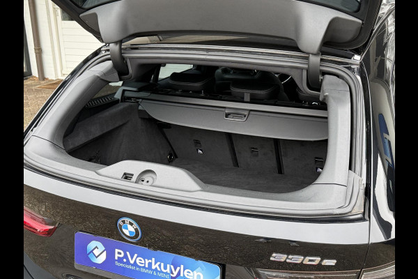 BMW 3 Serie Touring 330e M SPORT LCI | DRIVING PROFF. | TREKHAAK | CAMERA | LEDER |