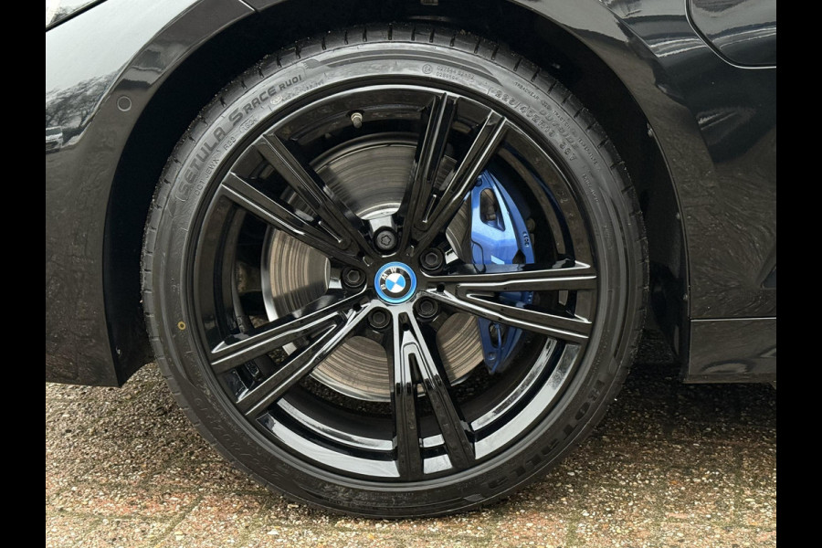 BMW 3 Serie Touring 330e M SPORT PRO LCI | M STOELEN | MEMORY SEATS | PANORAMA | 360 CAMERA | 19 INCH LM VELGEN |