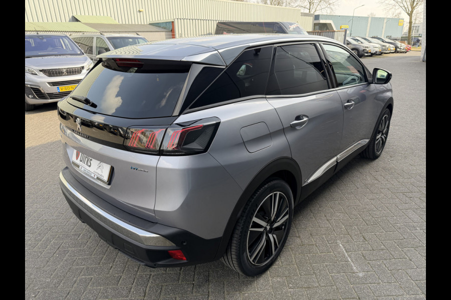 Peugeot 3008 225pk HYbrid Allure Pack (Camera - Keyless Entry - LED - 19"- Adaptieve Cruise Controle - Automatische Airco - Navigatie)