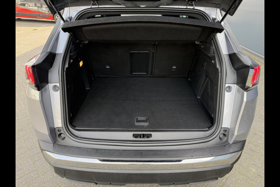 Peugeot 3008 225pk HYbrid Allure Pack (Camera - Keyless Entry - LED - 19"- Adaptieve Cruise Controle - Automatische Airco - Navigatie)