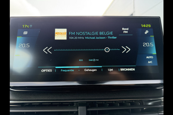 Peugeot 3008 225pk HYbrid Allure Pack (Camera - Keyless Entry - LED - 19"- Adaptieve Cruise Controle - Automatische Airco - Navigatie)