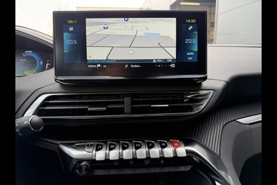 Peugeot 3008 225pk HYbrid Allure Pack (Camera - Keyless Entry - LED - 19"- Adaptieve Cruise Controle - Automatische Airco - Navigatie)