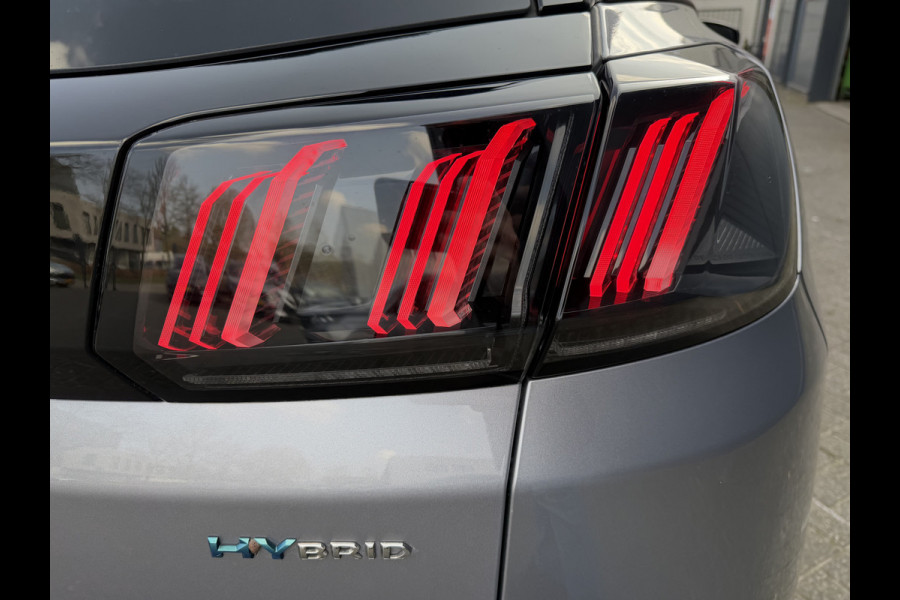 Peugeot 3008 225pk HYbrid Allure Pack (Camera - Keyless Entry - LED - 19"- Adaptieve Cruise Controle - Automatische Airco - Navigatie)