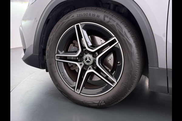 Mercedes-Benz GLA 180 AMG line | Night Sfeer Camera