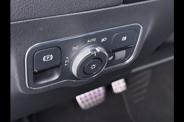 Mercedes-Benz GLA 180 AMG line | Night Sfeer Camera