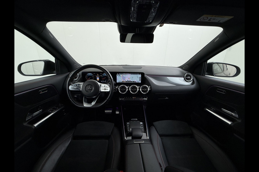 Mercedes-Benz GLA 180 AMG line | Night Sfeer Camera