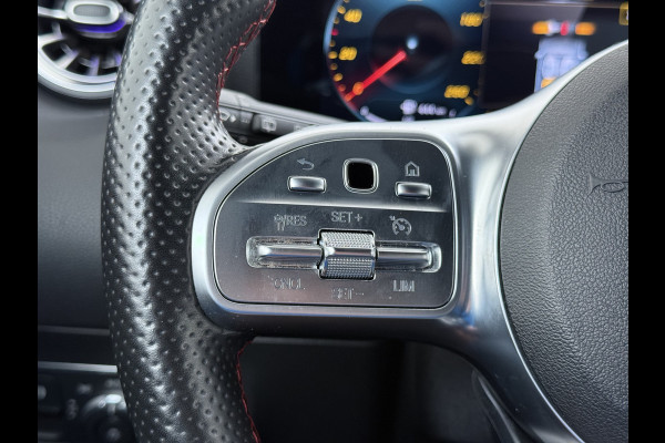 Mercedes-Benz GLA 180 AMG line | Night Sfeer Camera