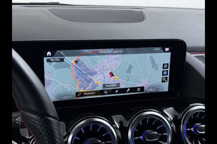 Mercedes-Benz GLA 180 AMG line | Night Sfeer Camera