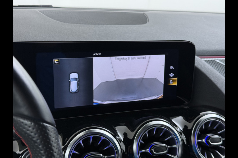 Mercedes-Benz GLA 180 AMG line | Night Sfeer Camera