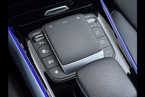 Mercedes-Benz GLA 180 AMG line | Night Sfeer Camera