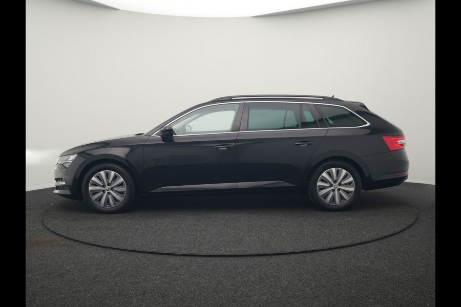 Škoda Superb Combi 1.4 TSI iV Business Edition Plus Plug In Hybrid 218pk PHEV | Trekhaak Af Fabriek | Crystal LED | Canton Audio | Sportstoelen & Stuur Verwarmd | Camera | Keyless | Cruise Control | Navigatie | Apple Carplay | Virtual | DAB | 17"L.M |