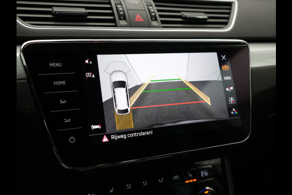 Škoda Superb Combi 1.4 TSI iV Business Edition Plus Plug In Hybrid 218pk PHEV | Trekhaak Af Fabriek | Crystal LED | Canton Audio | Sportstoelen & Stuur Verwarmd | Camera | Keyless | Cruise Control | Navigatie | Apple Carplay | Virtual | DAB | 17"L.M |