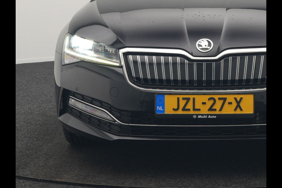 Škoda Superb Combi 1.4 TSI iV Business Edition Plus Plug In Hybrid 218pk PHEV | Trekhaak Af Fabriek | Crystal LED | Canton Audio | Sportstoelen & Stuur Verwarmd | Camera | Keyless | Cruise Control | Navigatie | Apple Carplay | Virtual | DAB | 17"L.M |