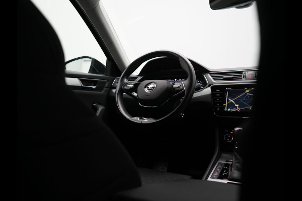 Škoda Superb Combi 1.4 TSI iV Business Edition Plus Plug In Hybrid 218pk PHEV | Trekhaak Af Fabriek | Crystal LED | Canton Audio | Sportstoelen & Stuur Verwarmd | Camera | Keyless | Cruise Control | Navigatie | Apple Carplay | Virtual | DAB | 17"L.M |