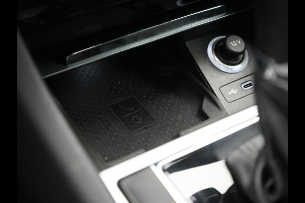 Škoda Superb Combi 1.4 TSI iV Business Edition Plus Plug In Hybrid 218pk PHEV | Trekhaak Af Fabriek | Crystal LED | Canton Audio | Sportstoelen & Stuur Verwarmd | Camera | Keyless | Cruise Control | Navigatie | Apple Carplay | Virtual | DAB | 17"L.M |