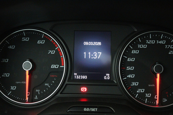 Seat Ateca 1.5 TSI Style Business Intense (PANORAMADAK, TREKHAAK WEGKLAPBAAR, CARPLAY, ACHTERUITRIJCAMERA, CRUISE ADAPTIEF)