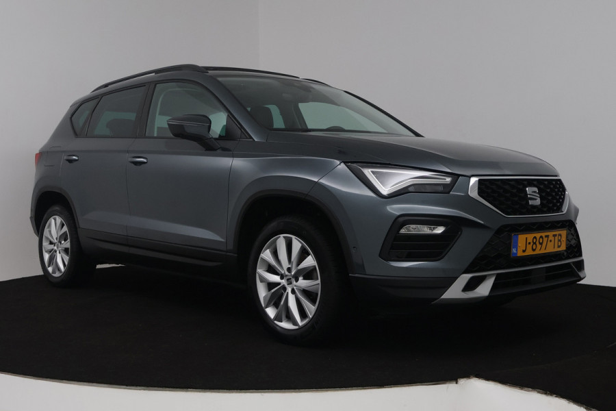 Seat Ateca 1.5 TSI Style Business Intense (PANORAMADAK, TREKHAAK WEGKLAPBAAR, CARPLAY, ACHTERUITRIJCAMERA, CRUISE ADAPTIEF)