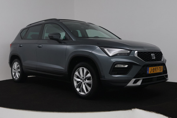 Seat Ateca 1.5 TSI Style Business Intense (PANORAMADAK, TREKHAAK WEGKLAPBAAR, CARPLAY, ACHTERUITRIJCAMERA, CRUISE ADAPTIEF)