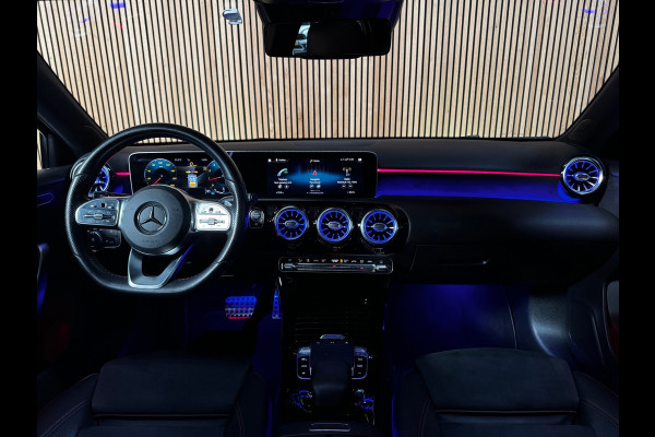 Mercedes-Benz A-Klasse 180 Business Solution AMG PANO|