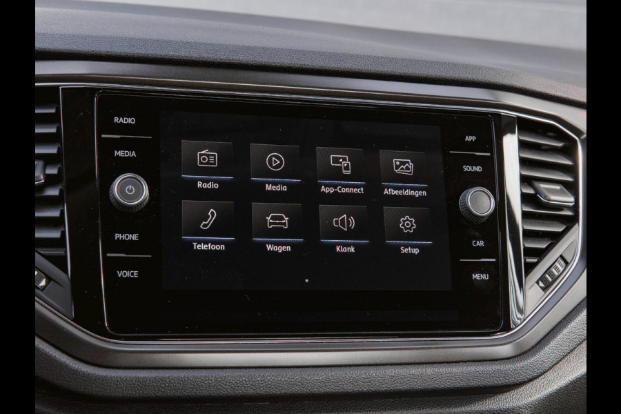 Volkswagen T-Roc 1.0 TSI Style Business PDC|Trekhaak|Carplay|DAB|Cruise