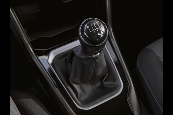 Volkswagen T-Roc 1.0 TSI Style Business PDC|Trekhaak|Carplay|DAB|Cruise