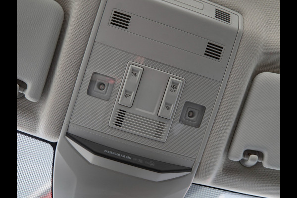 Volkswagen T-Roc 1.0 TSI Style Business PDC|Trekhaak|Carplay|DAB|Cruise