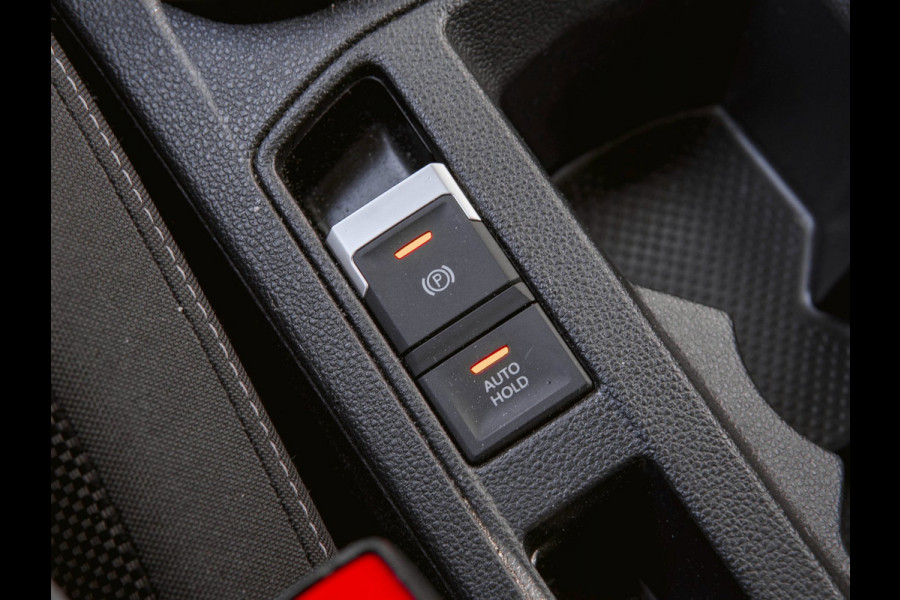 Volkswagen T-Roc 1.0 TSI Style Business PDC|Trekhaak|Carplay|DAB|Cruise