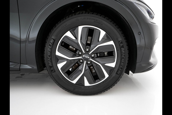 Kia Ev6 GT-Line 77.4 kWh (3-Fase-11kW) {SOH-100%} (INCL-BTW) Aut. *HEATPUMP | PANO | HEAD-UP | LEATHER-ALCANTARA | ADAPTIVE-CRUISE | DIGI-COCKPIT | MERIDIAN-AUDIO | MEMORYPACK | FULL-LED | KEYLESS | TOPVIEW | DAB | BLINDSPOT | NAVI-FULLMAP |