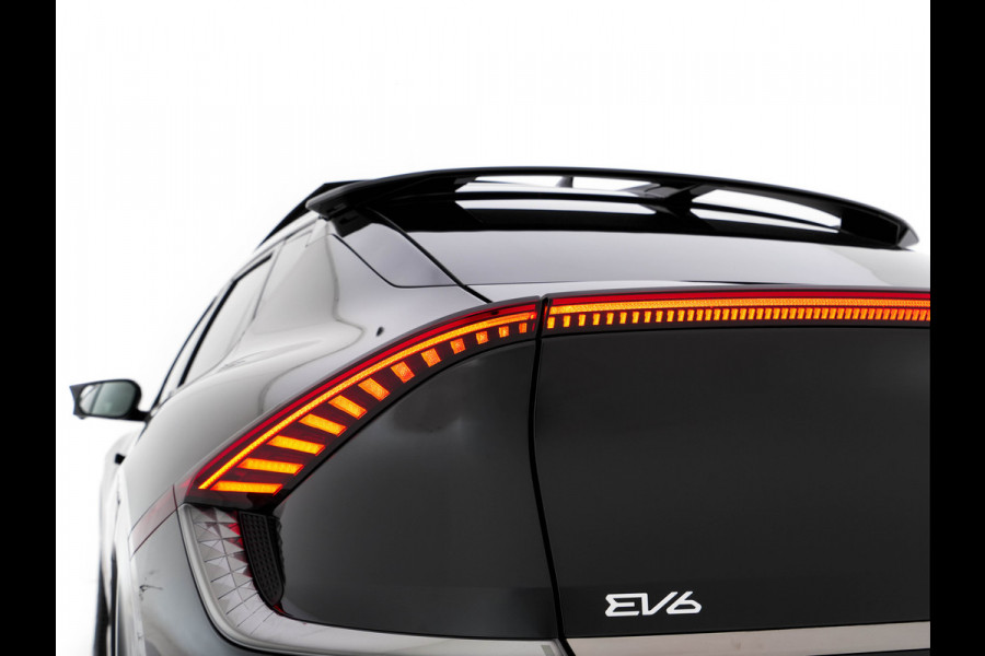 Kia Ev6 GT-Line 77.4 kWh (3-Fase-11kW) {SOH-100%} (INCL-BTW) Aut. *HEATPUMP | PANO | HEAD-UP | LEATHER-ALCANTARA | ADAPTIVE-CRUISE | DIGI-COCKPIT | MERIDIAN-AUDIO | MEMORYPACK | FULL-LED | KEYLESS | TOPVIEW | DAB | BLINDSPOT | NAVI-FULLMAP |
