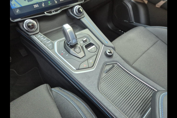 Lynk & Co 01 1.5 | NL auto | 360 camera | Schuifdak |