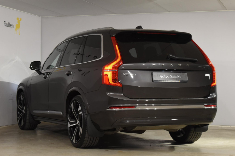 Volvo XC90 T8 455PK Recharge AWD Ultimate Bright / Luchtvering / Bowers & Wilkins / Schuif-kanteldak / 360 Camera / Head Up Display / Nappaleder met ventilatie / Massagefunctie / Gelamineerde zijruiten / 22'' Velgen / Trekhaak /  Stoelverwarming / Stuurverwarming