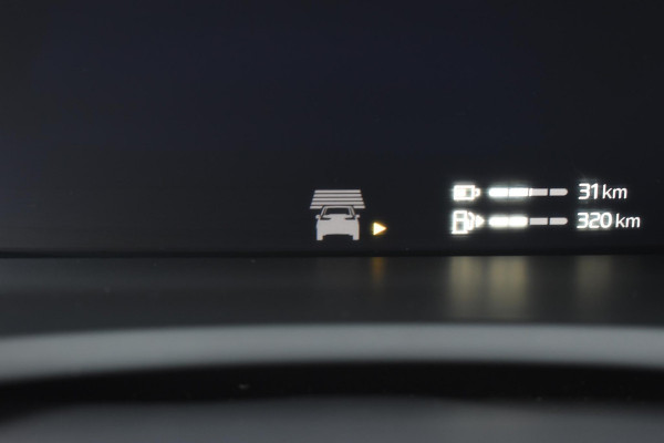 Volvo XC90 T8 455PK Recharge AWD Ultimate Bright / Luchtvering / Bowers & Wilkins / Schuif-kanteldak / 360 Camera / Head Up Display / Nappaleder met ventilatie / Massagefunctie / Gelamineerde zijruiten / 22'' Velgen / Trekhaak /  Stoelverwarming / Stuurverwarming