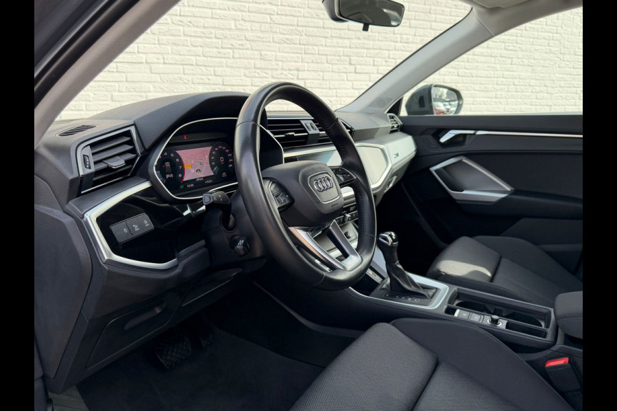 Audi Q3 35 TFSI S Line Pro Line Climate control Cruise LED Stoelverwarming Apple / Android Navi PDC voor/achter