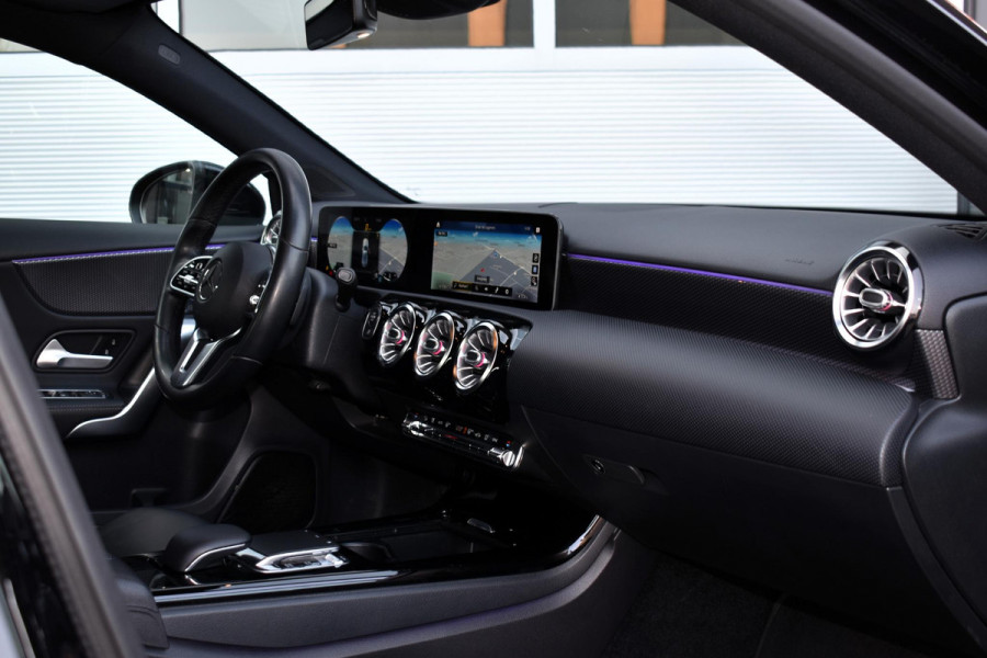 Mercedes-Benz A-Klasse 200 163PK Aut. Launch Edition Premium Plus | Sfeerverlichting | Navi | Camera | Incl. garantie