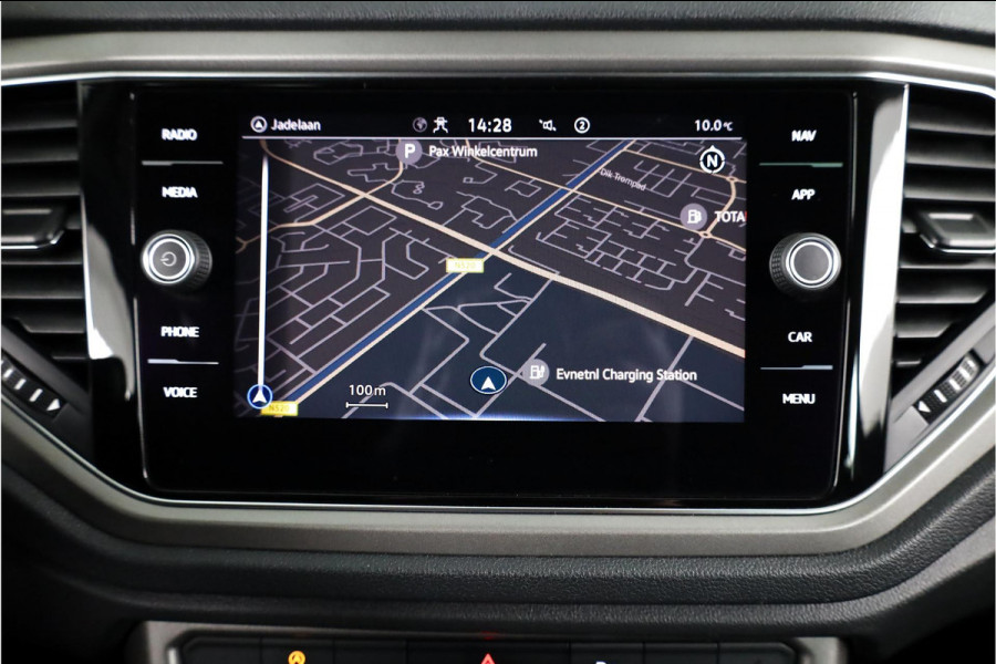 Volkswagen T-Roc 1.5 TSI Style 150 pk Automaat (DSG) | Verlengde garantie | Navigatie | Parkeersensoren | Adaptieve cruise control