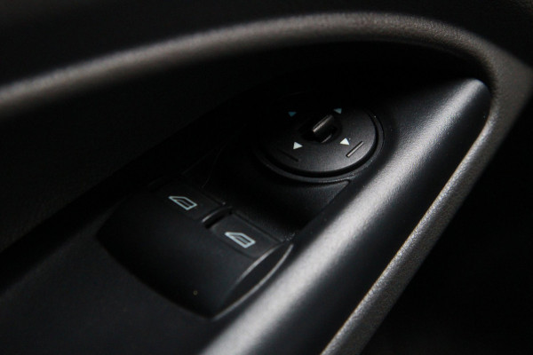 Ford Transit Connect 1.5 EcoBlue L2 Trend / Camera / Sync 3 / 3 zits